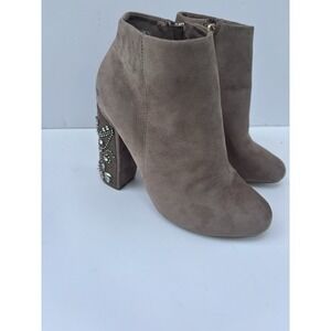 Bamboo Silver Boots for Women Size 7.5